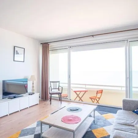 L'appel De La - Front De Parking Privatif Apartamento