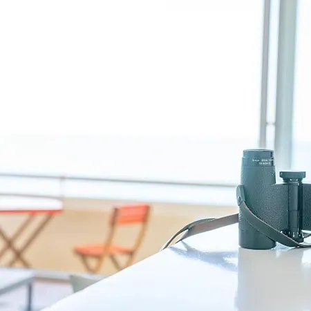 L'appel De La - Front De Parking Privatif *