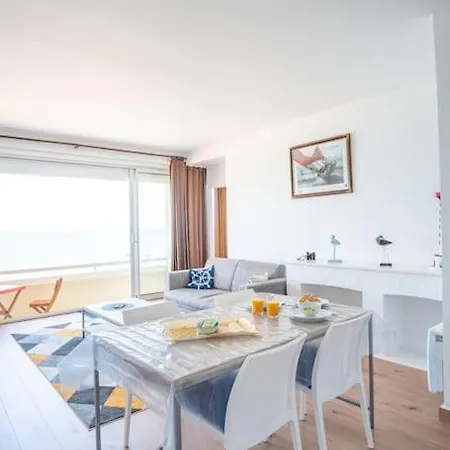 L'appel De La - Front De Parking Privatif * Étretat