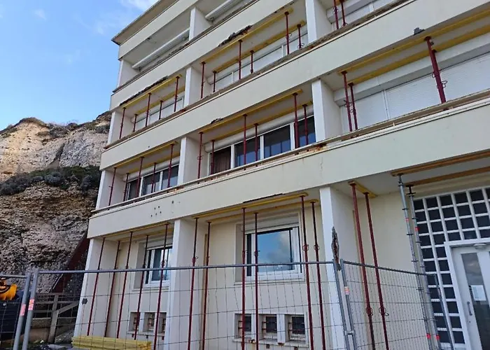 L'appel De La - Front De Parking Privatif Étretat