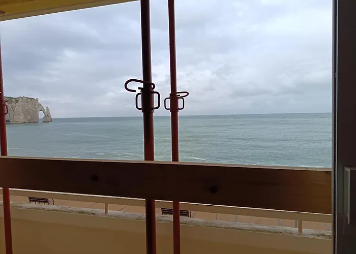 L'appel De La - Front De Parking Privatif Étretat